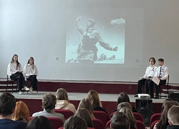 ЧЕСТЬ И СЛАВА ЗАЩИТНИКАМ: В СП 5,6 ПРОШЛА ПАТРИОТИЧЕСКАЯ КОМПОЗИЦИЯ