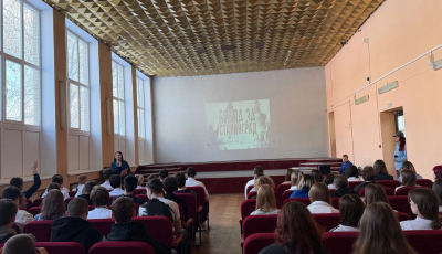 &laquo;Ни шагу назад!&raquo; &mdash; под таким девизом прошли 200 дней, изменивших ход истории