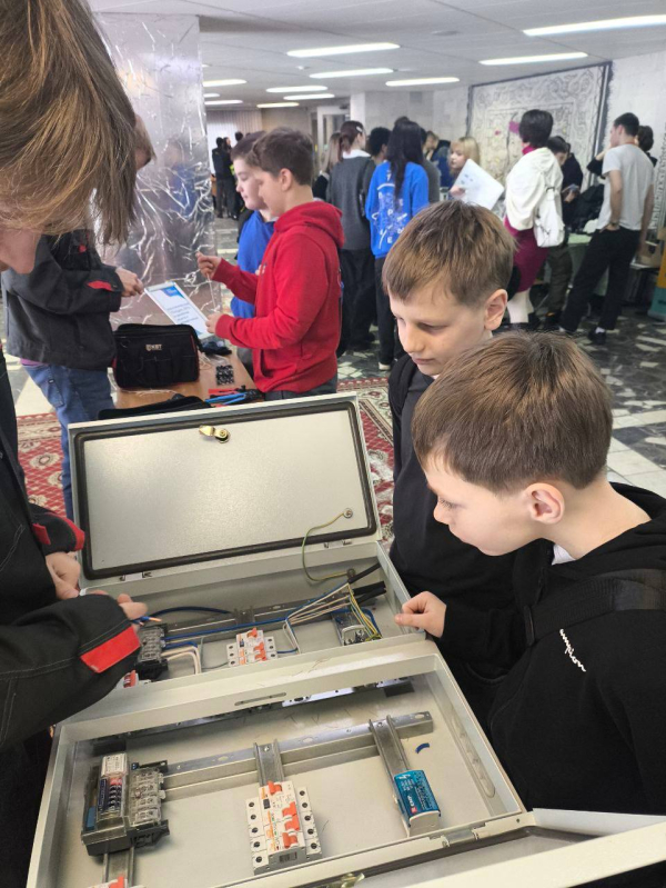 Студенты Щелковского колледжа приняли участие в профориентационном мероприятии &laquo;Путь навыков&raquo; в Мытищах