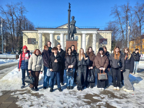 Студенты Щелковского колледжа посмотрели спектакль &laquo;Маскарад&raquo;