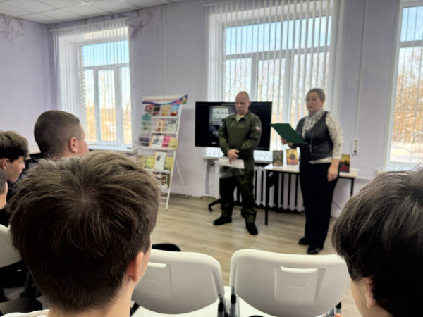 Время настоящих Героев: встреча студентов Щелковского колледжа с защитниками Отечества
