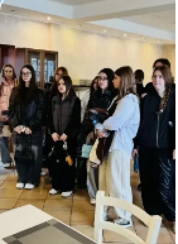 Учимся у профессионалов : студенты Щелковского колледжа в парк-отеле &laquo;Медвежьи озера&raquo;